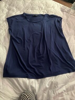 Banana Republic Navy Short Sleeve Pleated Tee